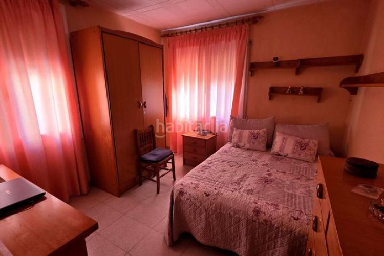 Casa  cantonera, ideal para 2 familias en Ca n'Anglada Terrassa
