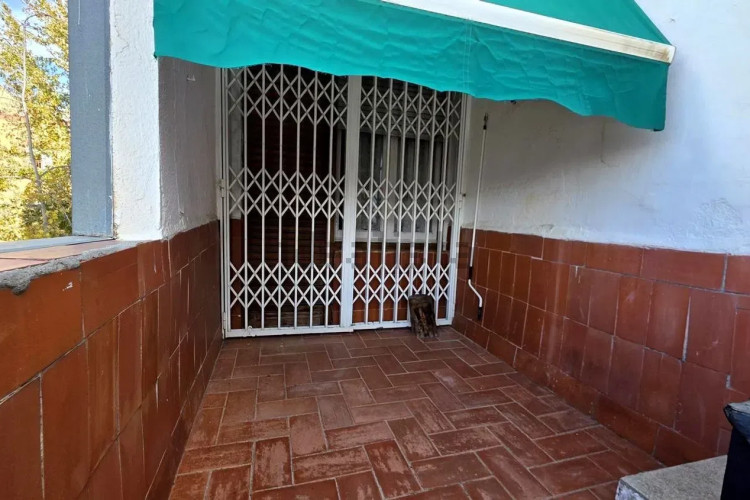 Casa independiente en calle de la Mare de Déu de la Fuencisla