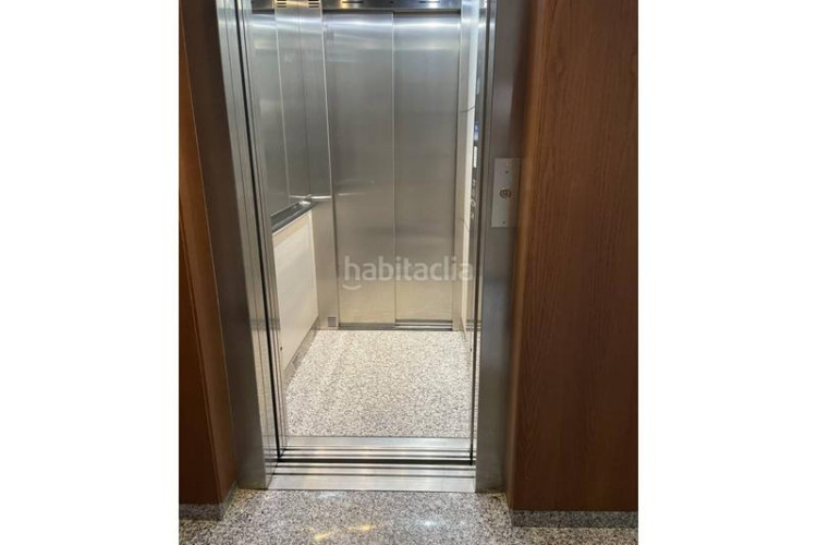 Piso  en can aurell de ambar de 84 m2 y 3 habitaciones en Terrassa