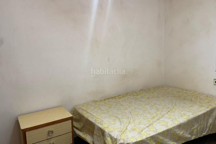 Piso pis 3 habitacions en Cementiri Vell Terrassa
