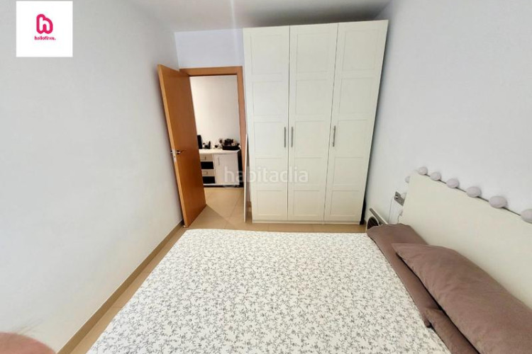 Piso  de 2 habitaciones para entrar a vivir con parking en Terrassa