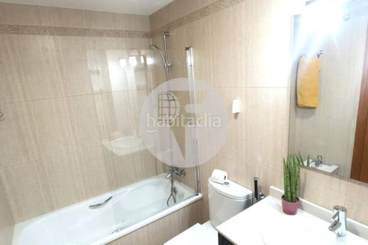 Dúplex  de ensueño en el centro con gran terraza y balcón, 2 plazas de parking y detalles premium en Terrassa