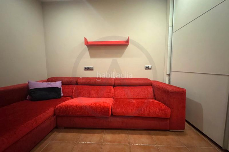 Casa adosada amplia casa adosada en La Maurina – 293 m², con garaje, ascensor y terrazas en Terrassa