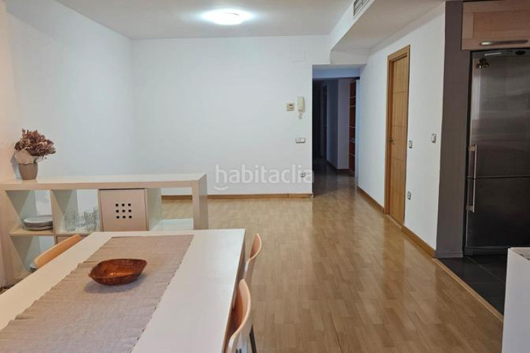 Piso junto centro civico montserrat roig en Plaça Catalunya - Escola Industrial Terrassa