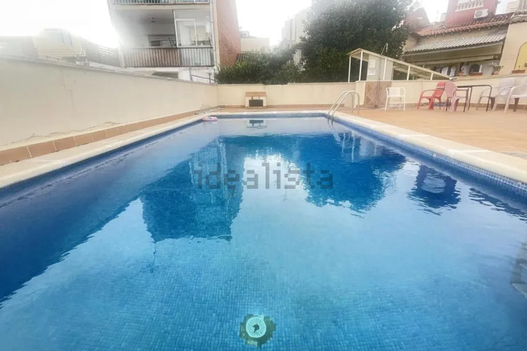 Piso en plaza del Mestre Serrat