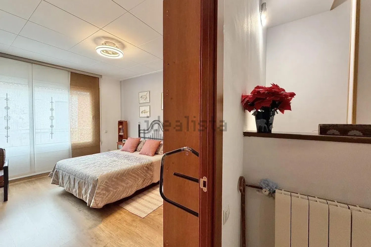 Casa independiente en Barrio Centre