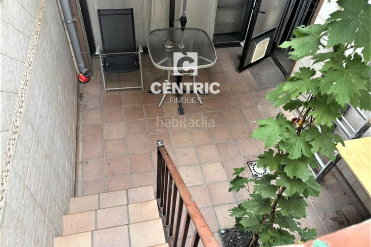Piso planta baja de 3 habitaciones en Zona Esportiva Terrassa