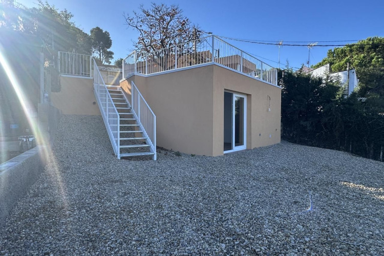 Carrer de la Llebre, Les Martines