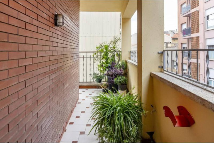 Dúplex duplex con gran terraza en Cementiri Vell Terrassa