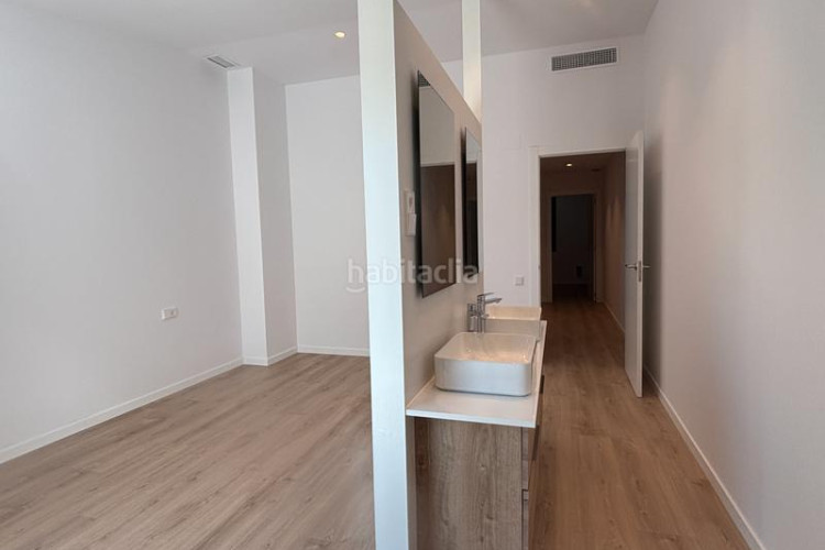 Casa en carrer de las navas de tolosa 87 exclusiva casa a estrenar con piscina privada en Terrassa