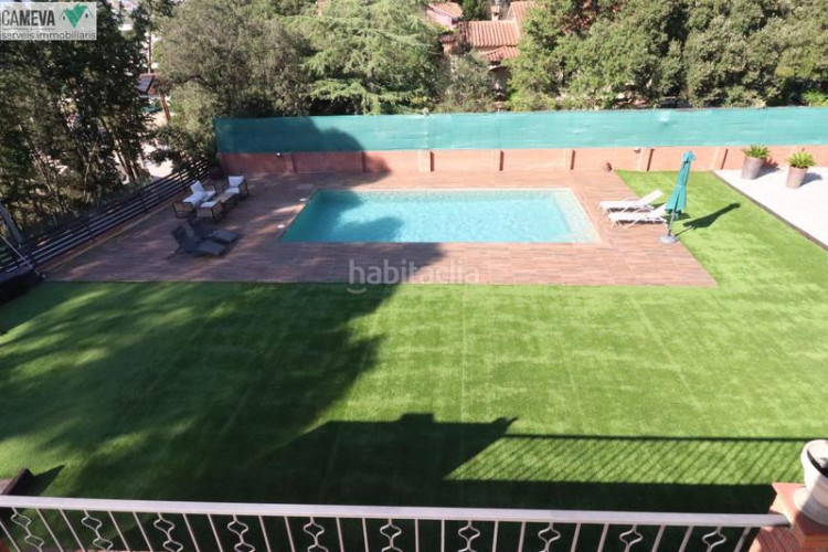 Casa única e impresionante finca a 4 vientos con piscina y jardin en Terrassa