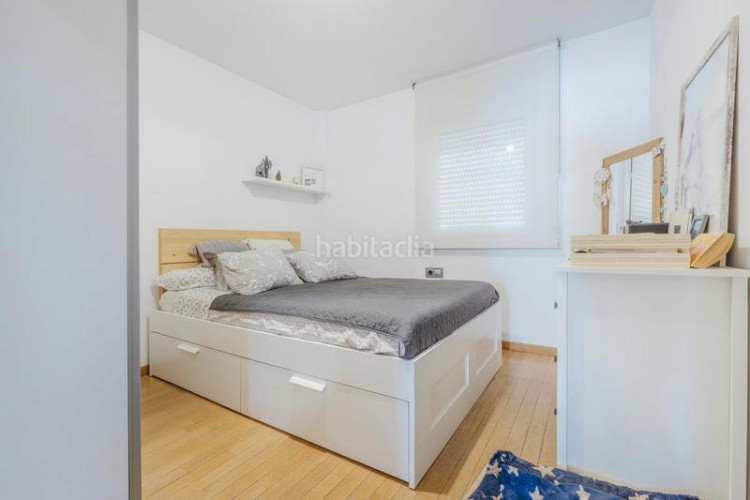 Casa adosada ?? exclusiva vivienda en perfecto estado en calle antoni torrella, can 'aurell en Terrassa