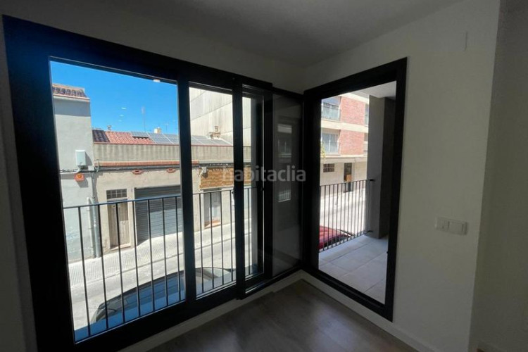 Piso obra nueva de alto nivel con balcón y eficiencia energética a en Terrassa