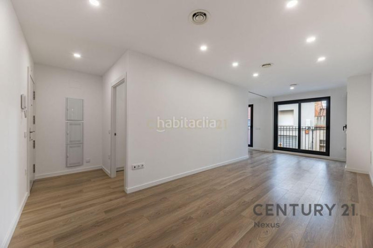 Piso en carrer de pere fizes primera planta impecable con acabados de alta calidad, suite, terraza y eficiencia energética en Terrassa