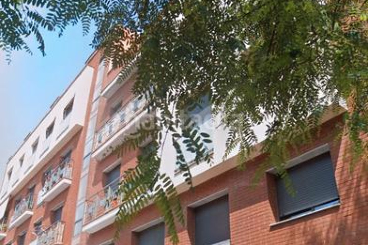 Piso en venta piso seminuevo 1 hab en ca n'aurell en Terrassa