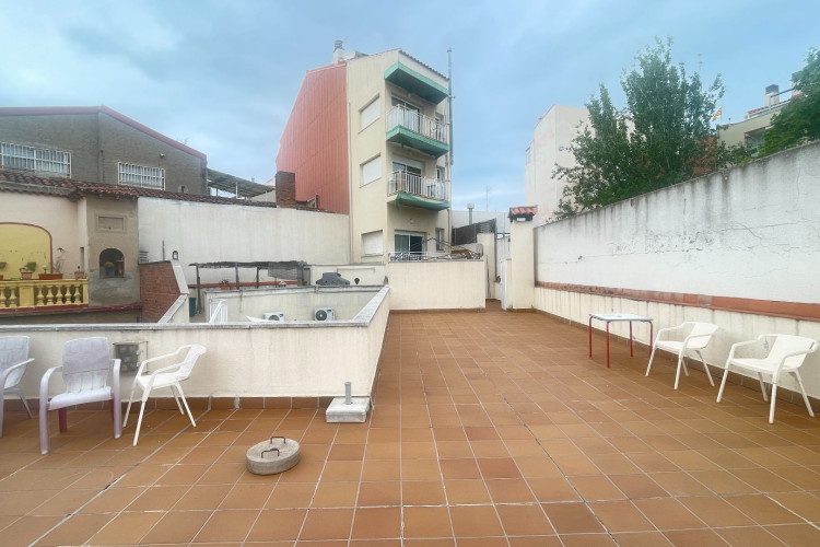Mestre Serrat, Sant Pere