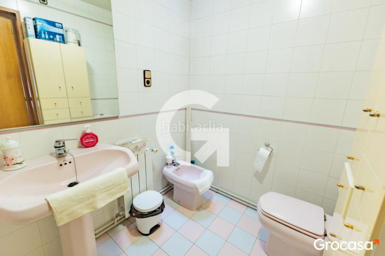 Casa amplia casa para dos familias en Les Arenes - La Grípia - Can Montllor Terrassa