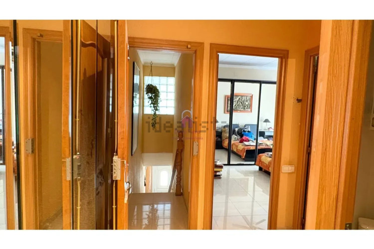 Chalet en calle de Josep Trueta