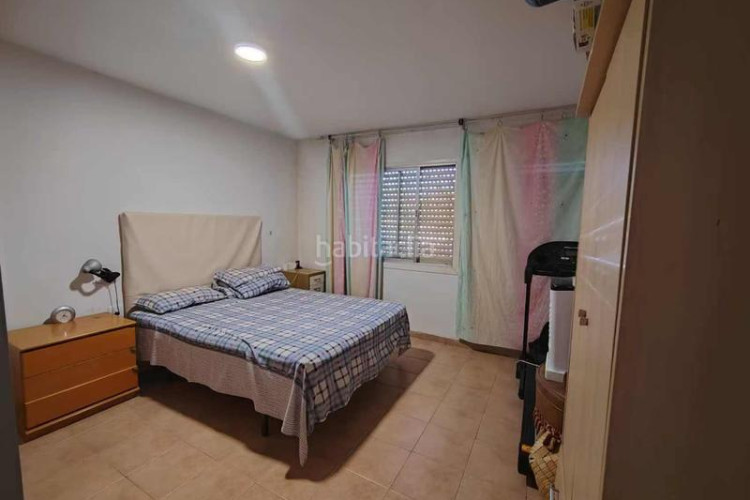 Planta baja junto a la avenida del vallès en Sant Pere Nord Terrassa