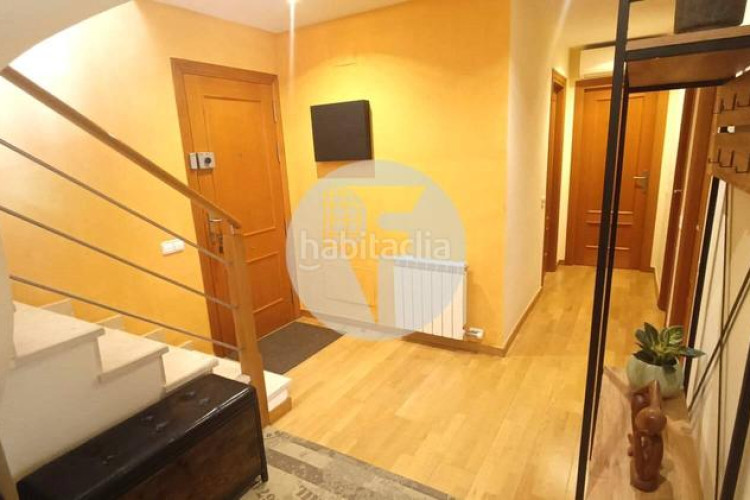 Dúplex  de ensueño en el centro con gran terraza y balcón, 2 plazas de parking y detalles premium en Terrassa