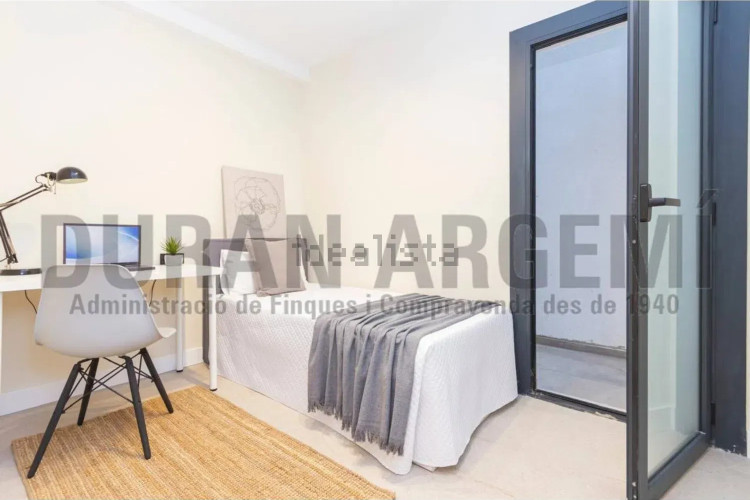 Piso en calle de la Creu Gran, 35