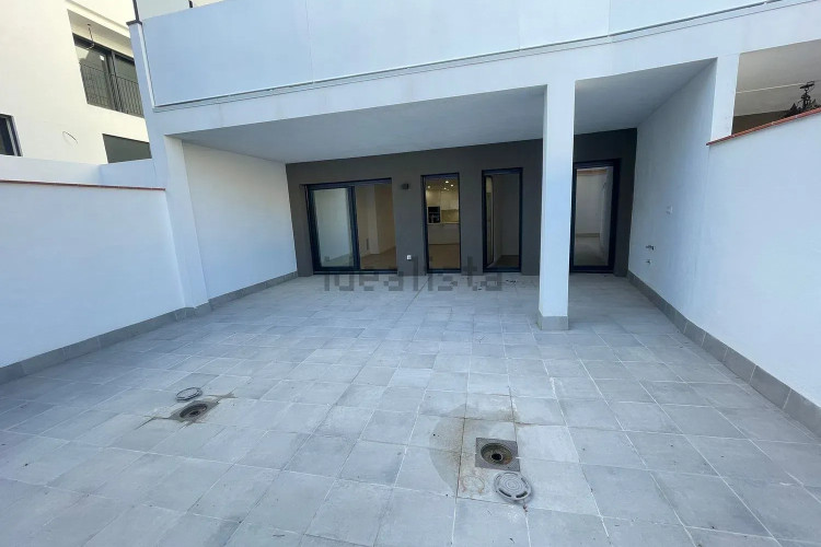 Piso en calle Transversal, 181
