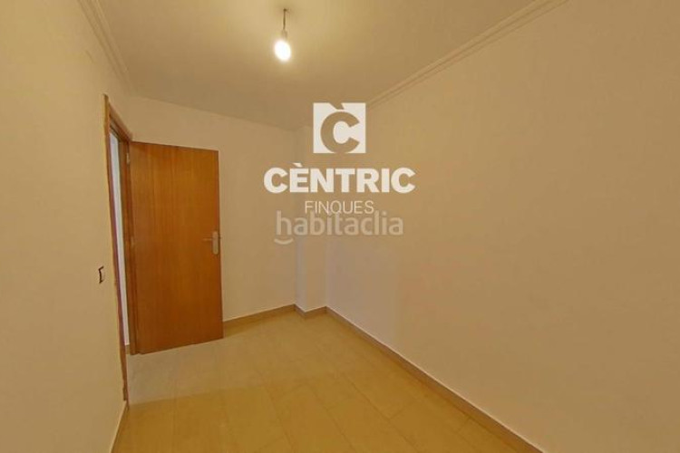 Piso  moderno con 3 habitaciones gran oportunidad ! en Terrassa