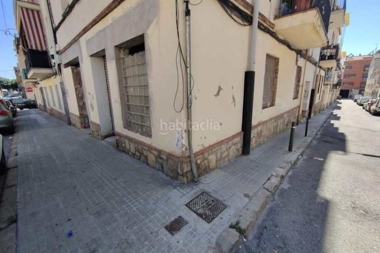 Casa adosada adosado en venta en centre, 3 dormitorios. en Terrassa