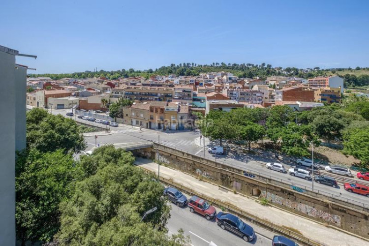 Piso reformado a estrenar 3 habitaciones en La Cogullada Terrassa