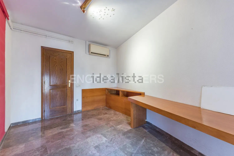 Dúplex en Barrio Centre