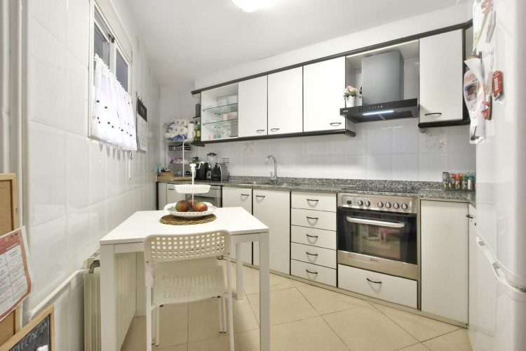 Calle del Canigu00F3, Les Arenes - La Gru00EDpia  Can Montllor