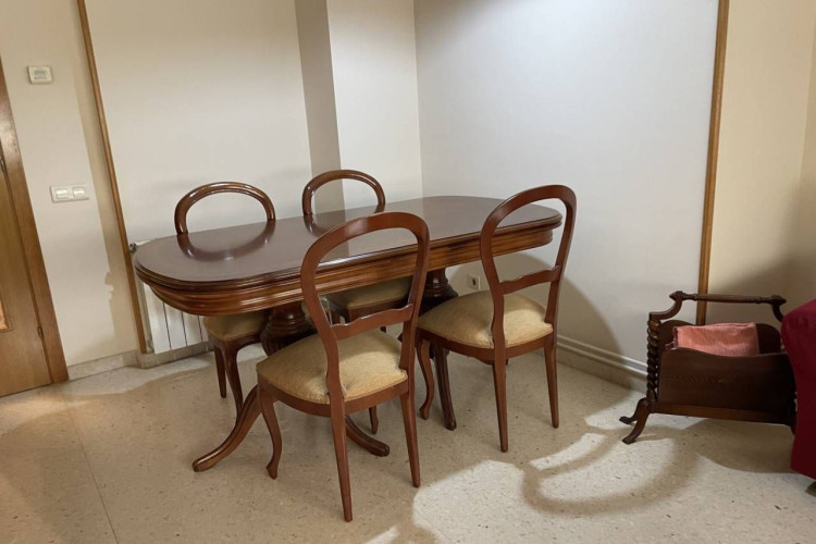 Les Arenes - La Gru00EDpia  Can Montllor