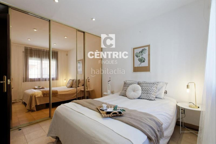 Casa  esquinera con encanto en sant pere . en Terrassa