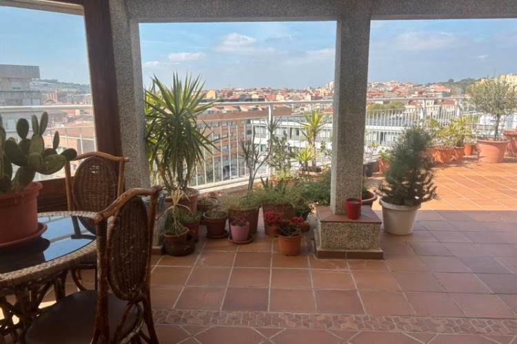Ático espectacular y auténtico ático en una sola planta con una gran terraza con vistas despejadas en el centro!!! en Terrassa