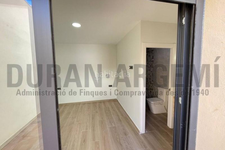 Piso bajos con patio en venta en ca naurell en Ca n'Aurell Terrassa