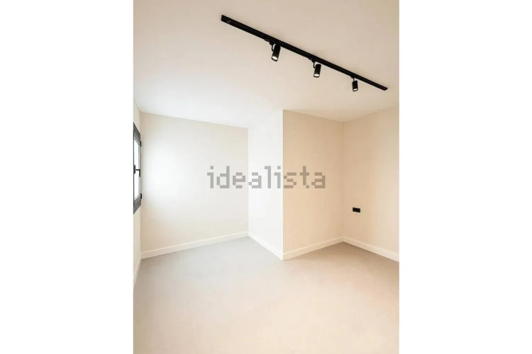 Piso en calle de la Creu Gran, 35
