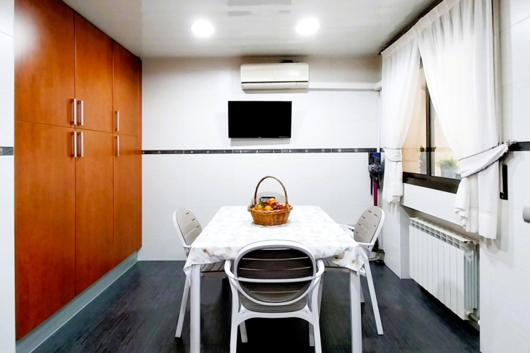 Pasaje Rocafort, Les Arenes - La Gru00EDpia  Can Montllor