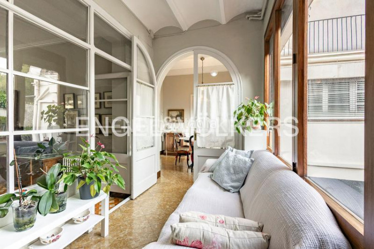 Apartamento vive en el corazón con historia, estilo y todo el confort actual en Terrassa