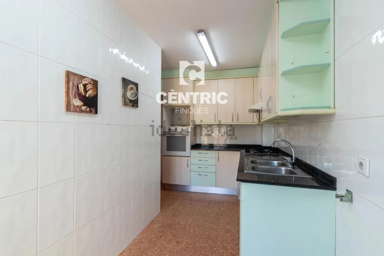 Piso en avenida ďÀngel Sallent