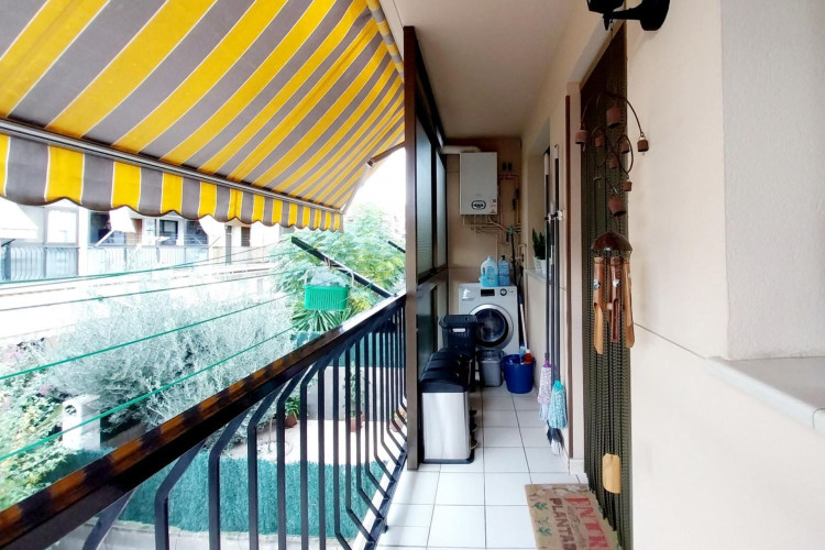 Pasaje Rocafort, Les Arenes - La Gru00EDpia  Can Montllor