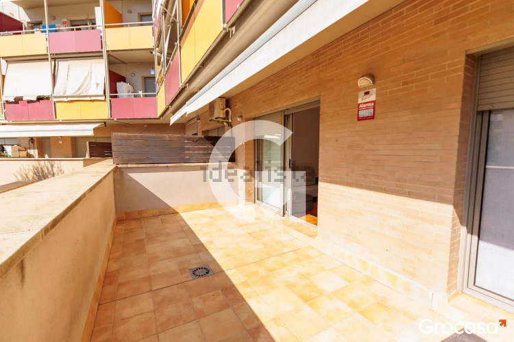 Piso en avenida de la Lacetània