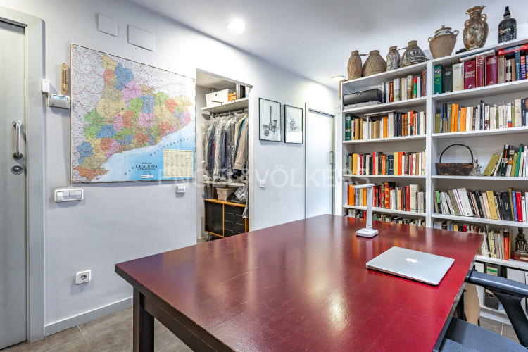 Vallparadu00EDs - Antic Poble de Sant Pere