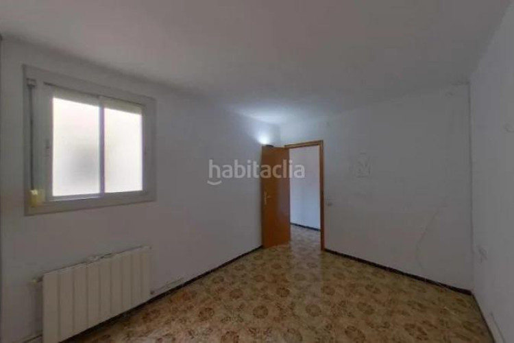 Piso  de 4 habitaciones en Zona Esportiva Terrassa