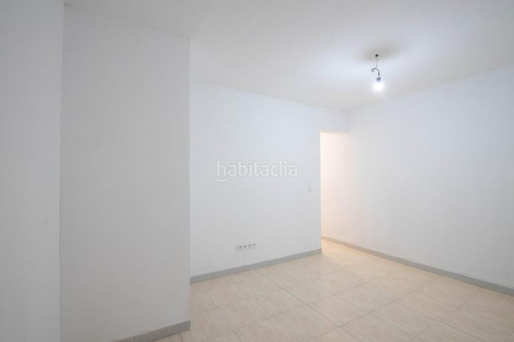 Piso reformado, listo para entrar a vivir, 3 habitaciones en Terrassa