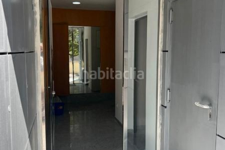 Piso en carrer datenes 24 piso en venta en Roc Blanc Terrassa
