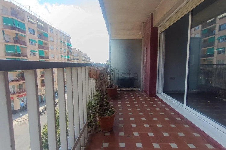 Piso en avenida de Josep Tarradellas