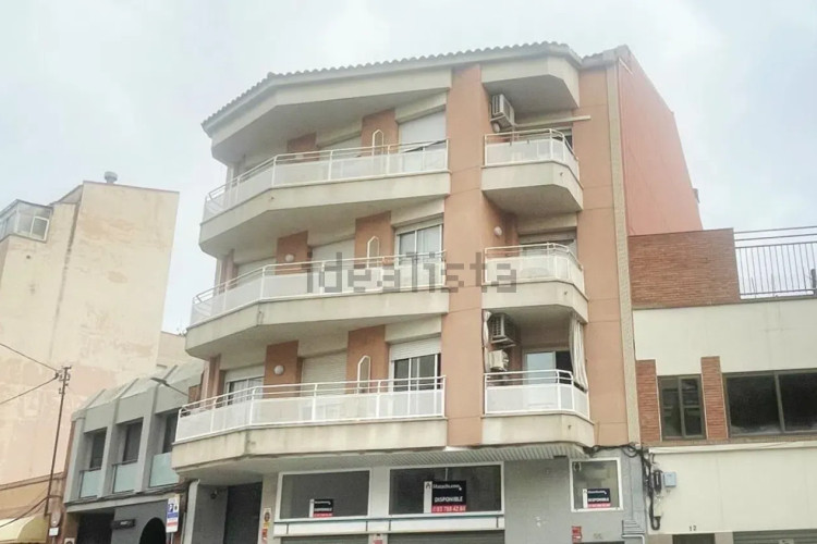 Piso en plaza del Mestre Serrat