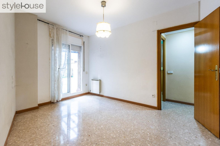 Terrassa - Carrer autonomia, Sant Pere