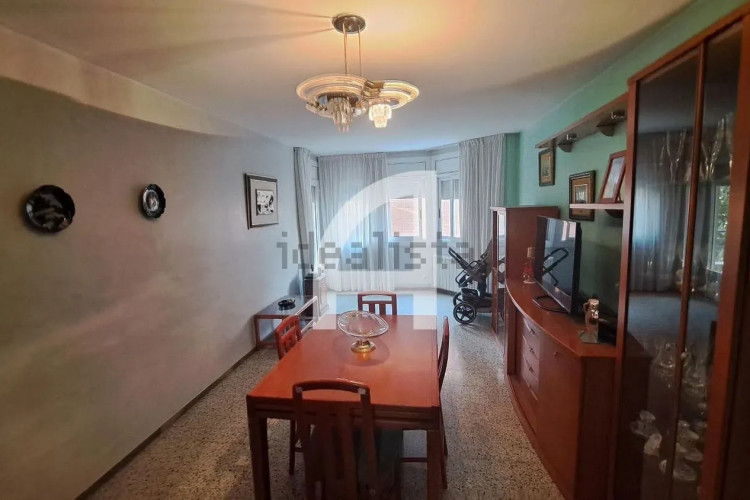 Piso en avenida ďÀngel Sallent