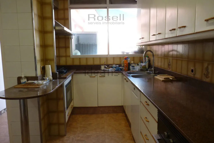 Chalet adosado en calle de Calderón de la Barca